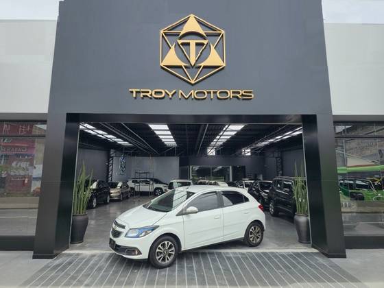 CHEVROLET ONIX 1.4 MPFI LTZ 8V FLEX 4P AUTOMÁTICO CHEVROLET ONIX 1.4 MPFI LTZ 8V FLEX 4P AUTOMÁTICO